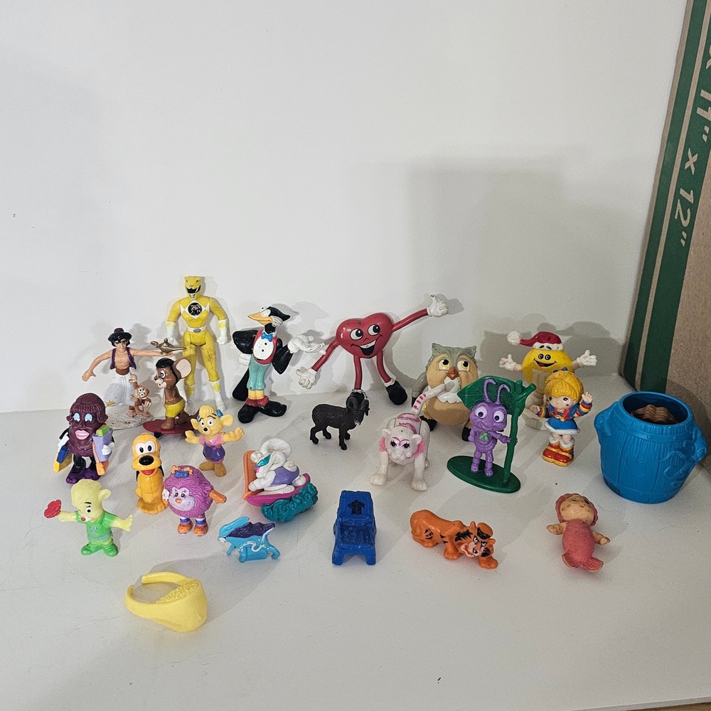 Vintage Toy Figure Lot Power Rangers Disney California Raisins M&Ms 20+pc Mixed
